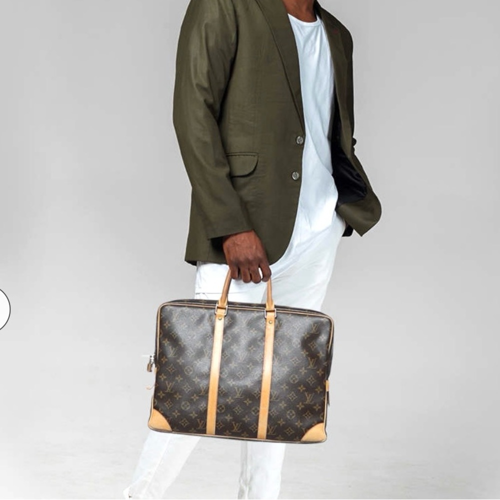 Authentic Louis Vuitton Porte Documents Voyage unisex bag M53361 laptop bag